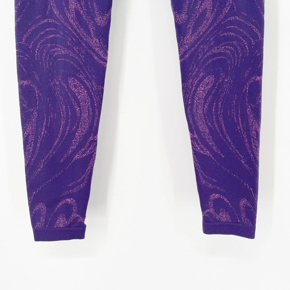Fabletics Indigo Swirl Seamless Yoga Leggings Sz M Purple High Waisted Stretch - Picture 6 of 7